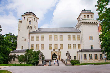 MAMUZ Schloss Asparn