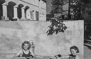 Badevergnügen während des 2. Weltkrieges; Martha Czech