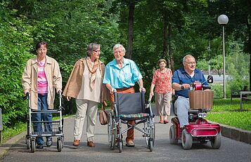 Seniorenspaziergang Leoben_https://www.leoben.at/buergerinnen/gesundheit-soziales-sicherheit/seniorinnen/senioren-aktivitaeten/